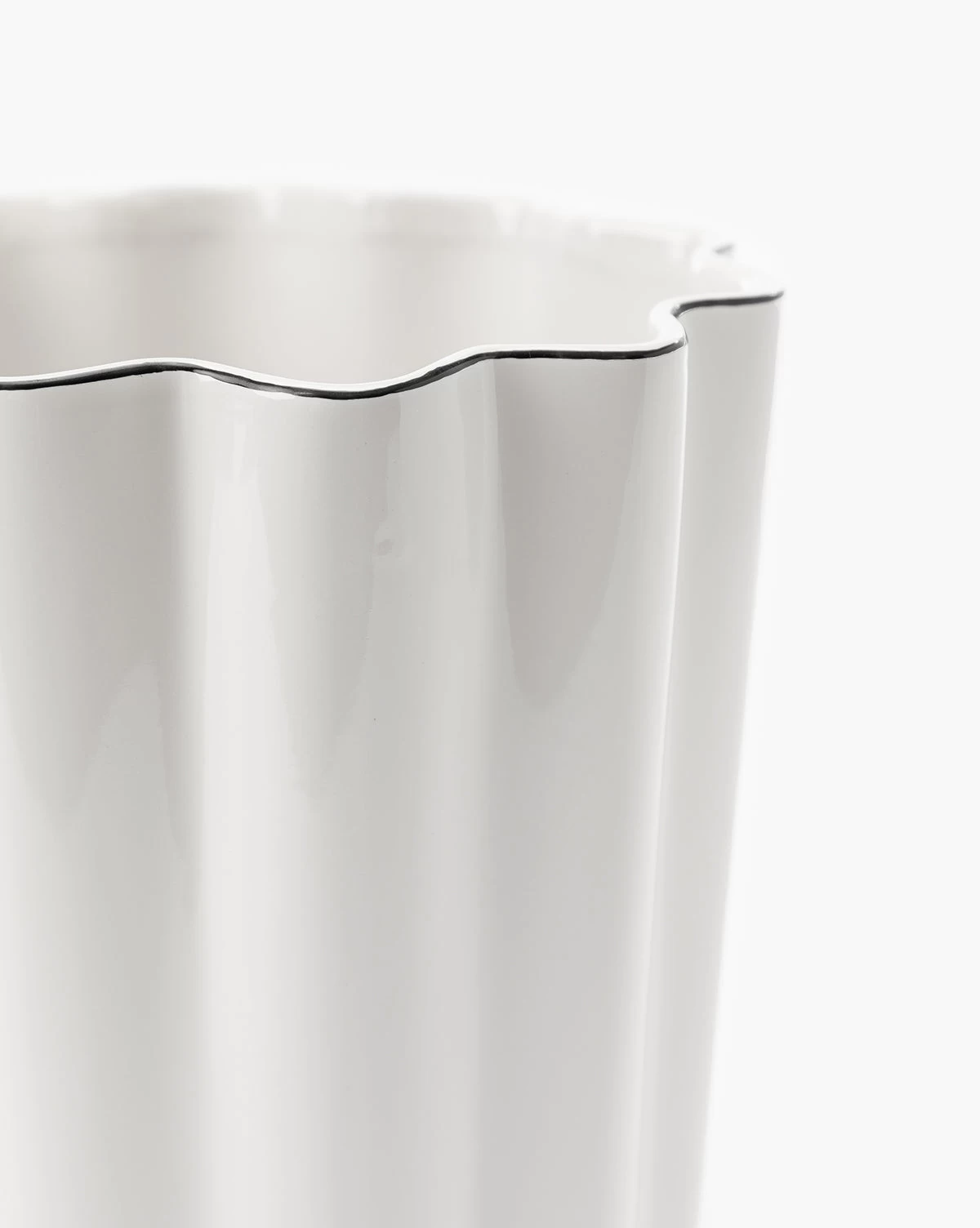 Bryer Waste Bin 3 Bryer Waste Bin - Image 3