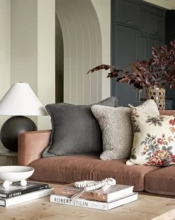 Liam Double Flange Pillow Cover -Decoration Specialty Shop Catalogue Shoot 166 592d8b77 8c27 413c ac03 1c7044b3559d