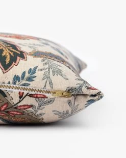 Elwynne Floral Pillow Cover 7 Elwynne Floral Pillow Cover -Decoration Specialty Shop ElwynneFloralPillowCover MPLW1401 MLT 20x20 D1 T