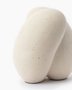 Embrace Decorative Object 7 Embrace Decorative Object -Decoration Specialty Shop EmbraceDecorativeObject MDCR2740 CRM OS D1 T