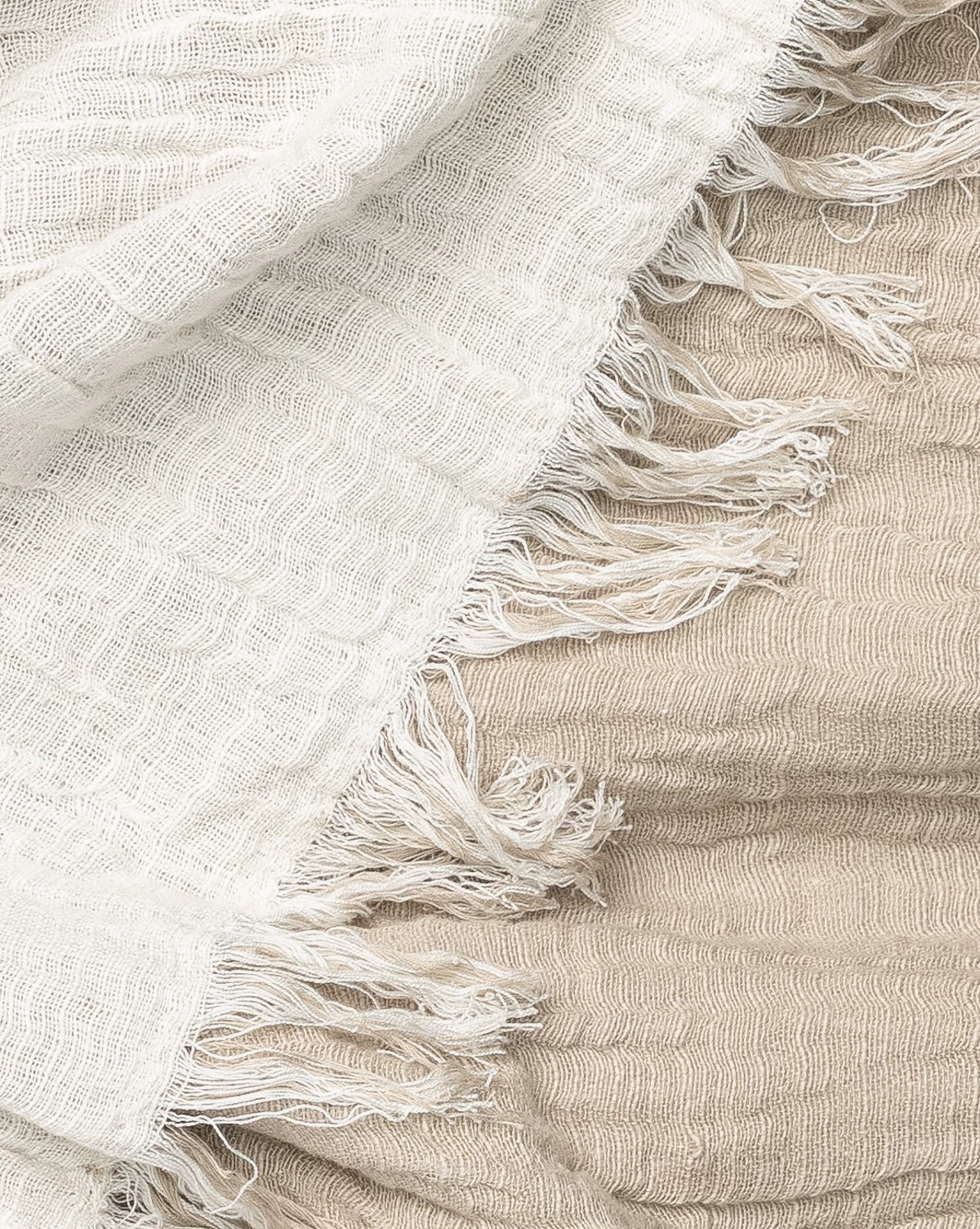 Ermessa Oversized Throw 3 Ermessa Oversized Throw - Image 3
