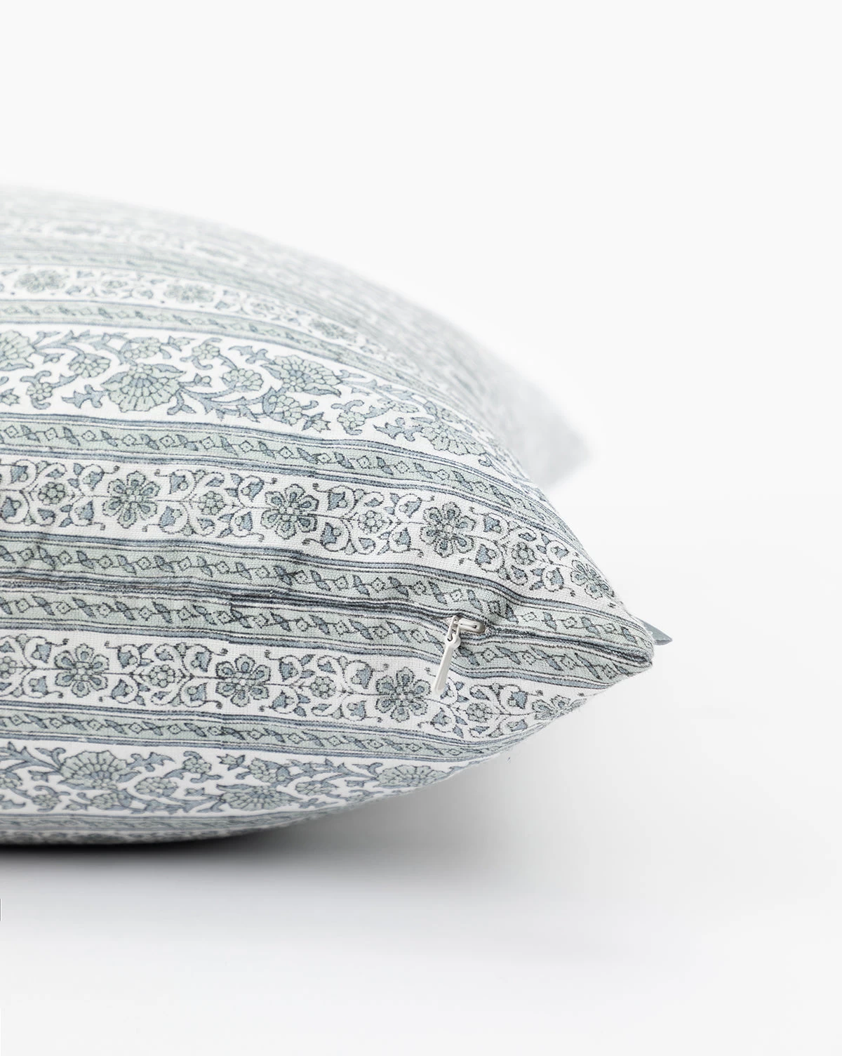 Jeanne Pillow Cover 3 Jeanne Pillow Cover - Image 3