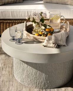 Malcolm Fiberstone Coffee Table -Decoration Specialty Shop Outdoor Templated 52