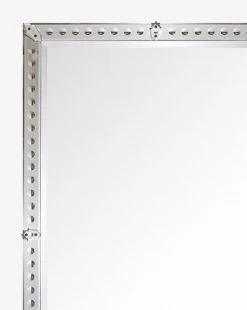 Truman Mirror 5 Truman Mirror -Decoration Specialty Shop TrumanMirror MMIR0059 SLV OS D1