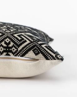 Decoration Specialty Shop -Decoration Specialty Shop VintageBlackTribalPrintPillowCoverNo5 MPLW1296 BLK 14x20 D1