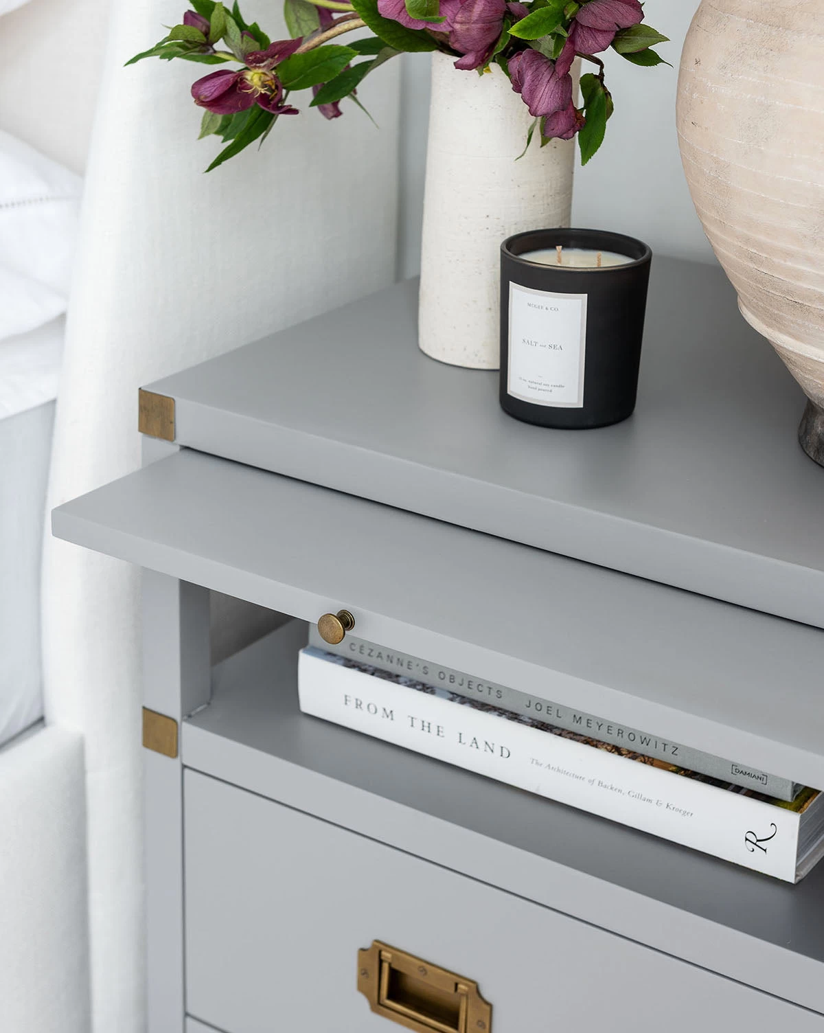 Kelan 2-Drawer Nightstand 3 Kelan 2-Drawer Nightstand - Image 3