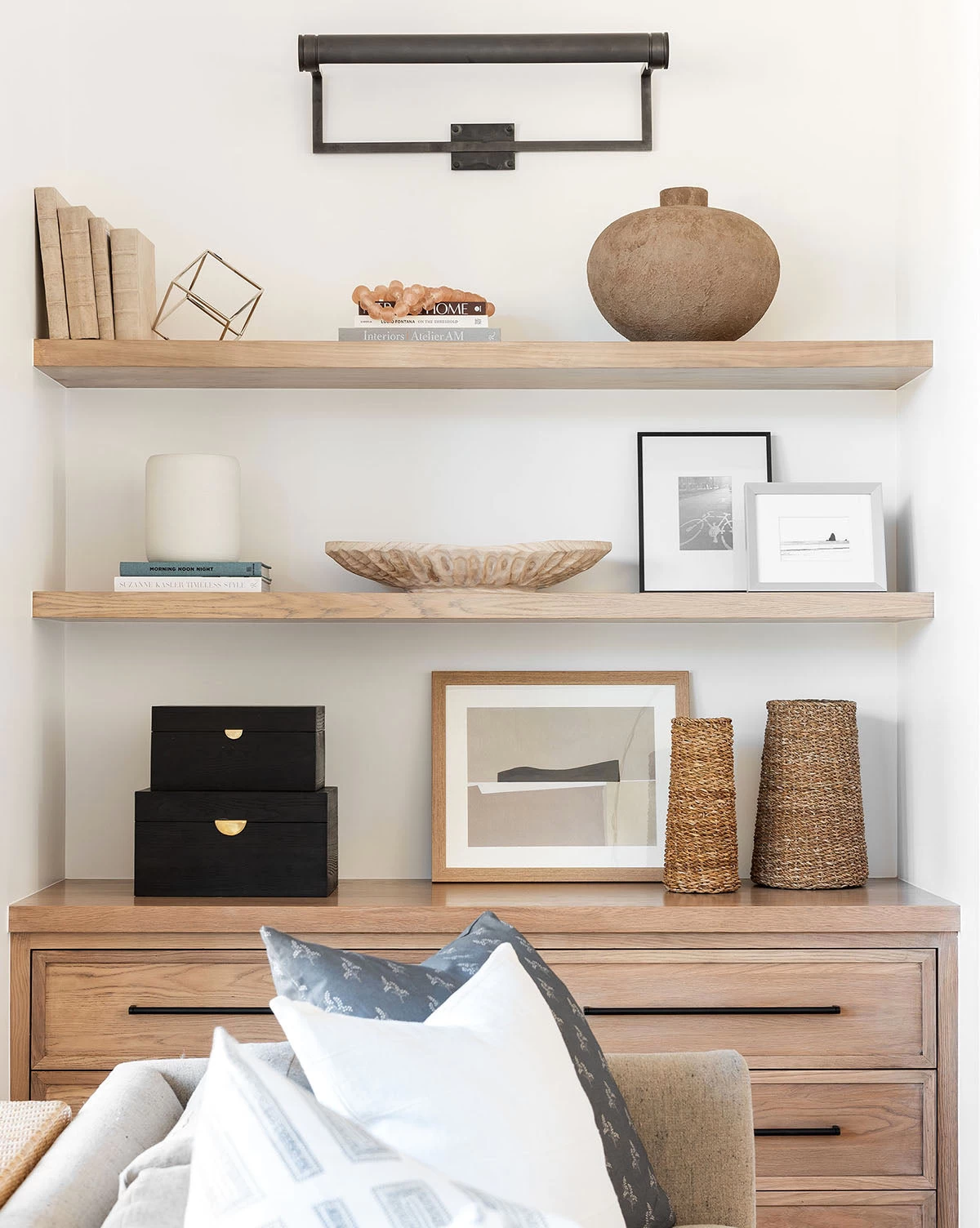 Cosmopolitan Picture Light 2 Cosmopolitan Picture Light - Image 2