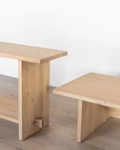 Eileen Console Table -Decoration Specialty Shop styled65 fb3993da 4279 440a a68a f4241db80192