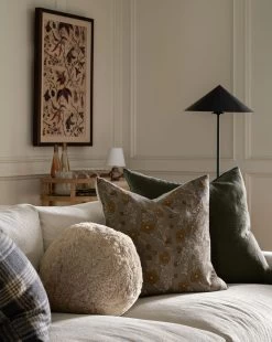 Gigi Pillow Cover -Decoration Specialty Shop winter templated 124 d2cea7c3 1b05 486b b516 e5095f9bb611